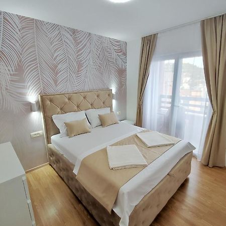 Elena Apartment Herceg Novi Bagian luar foto