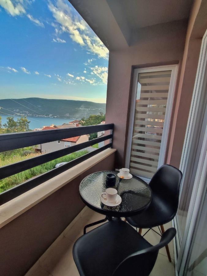 Elena Apartment Herceg Novi Bagian luar foto
