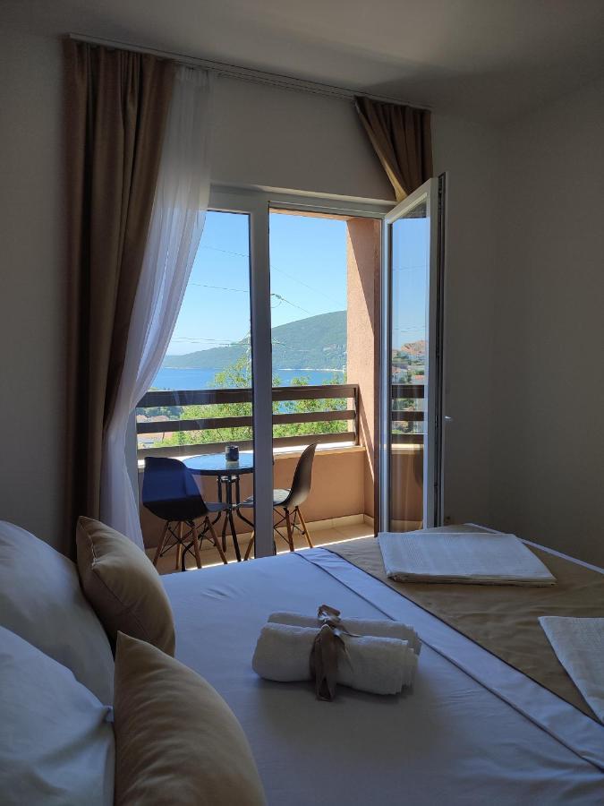 Elena Apartment Herceg Novi Bagian luar foto